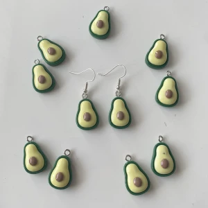 Örhängen - Super söta avokado örhängen för endast 30kr!! 🥑 jag står för frakten ☺️