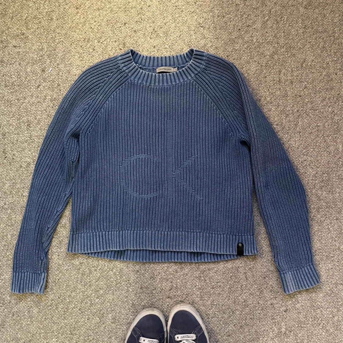 blå Calvin Klein tröja