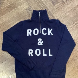 Zadig Voltaire  - Super skön och inte använd  Skick 10/10 