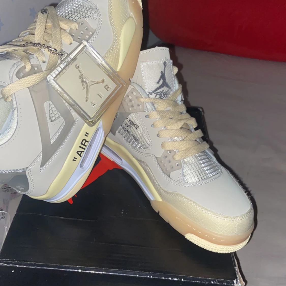 Jordan 4 off white helt nya  - 91