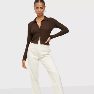 Sheer Top - Halvgenomskinlig skjorta/topp från Nelly. Endast testad