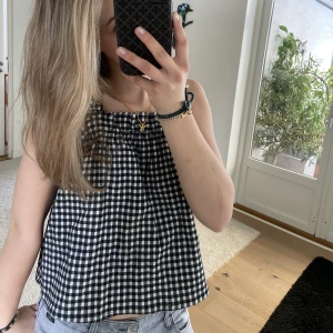 Sött linne - Säljer ett så fint linne fråm Scotch & Soda då den inte använda längre 💕