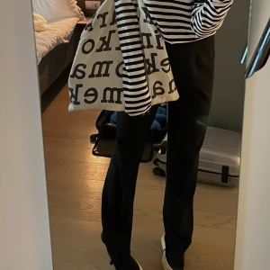 Kostymbyxor - Superfina byxor som är köpta här på Plick, säljer då de inte kommer till användning💖 Passar mig som är 170 