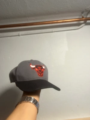 Kepa - Fin Mitchell and ness  keps 