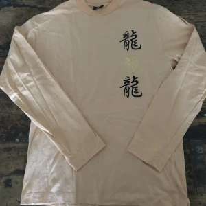 Sweet sktbs longsleeve  - Ljusrosa longsleeve från sweet sktbs. Aldrig använd/ nyskick. Stl M.