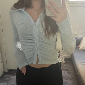 Topp - Säljer denna topp, bra skick