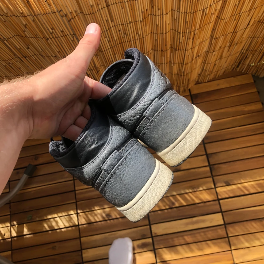 Jordan 1 mid ’dark grey’  - 90