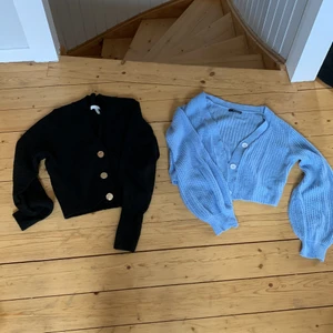 Stickade koftor - Svart stickad kofta strl XS. Blå stickad kofta strl S