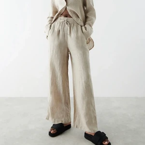 Linnebyxor  - Slutsålda Linnebyxor från ginatricot aldrig använda, prislapp kvar, skriv för mer bilder!💗