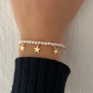 Pärlarmband  - Armband med stjärnor! 40kr🤩⭐️✨