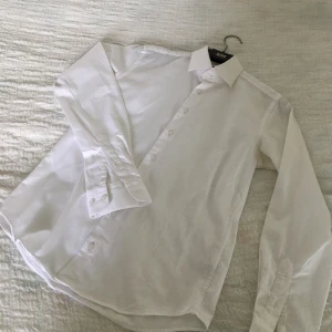Man skjorta  - Man skjorta från dress man slim fit .storlek small .har kostat 400kr
