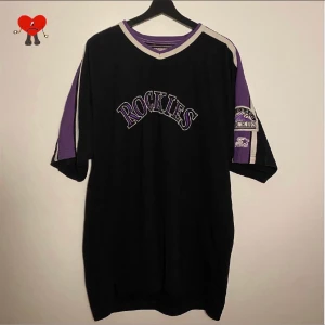 Rockets - Vintage baseball tee från 90 talet, Colorado Rockies! Storlek L