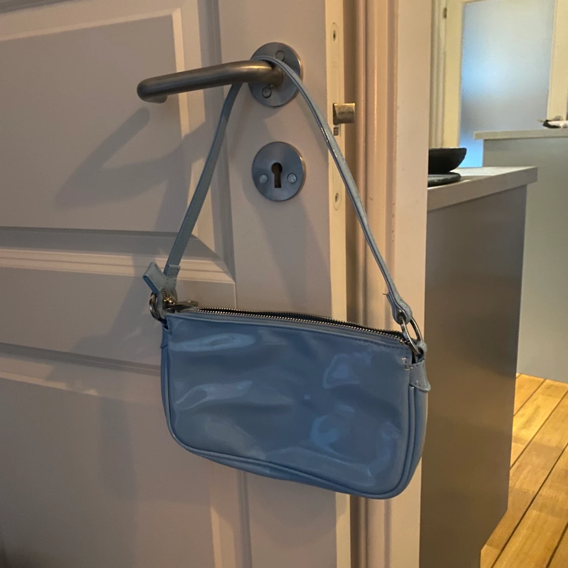 Ljusblå väska  - 90