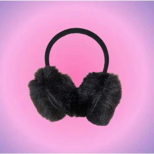 Öronmuffar - Så söta öronmuffar perfekta att ha nu när de börjar bli kallt🫶🏻🫶🏻 Priset kan diskuteras!:) Skriv privat vid intresse💞