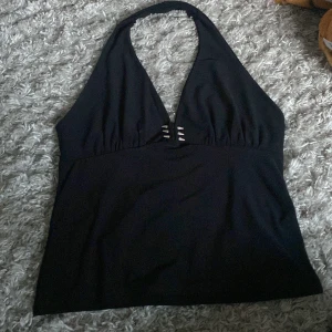 Linne - ett linne, säljer för 75 som minst! Kontakta för mer!