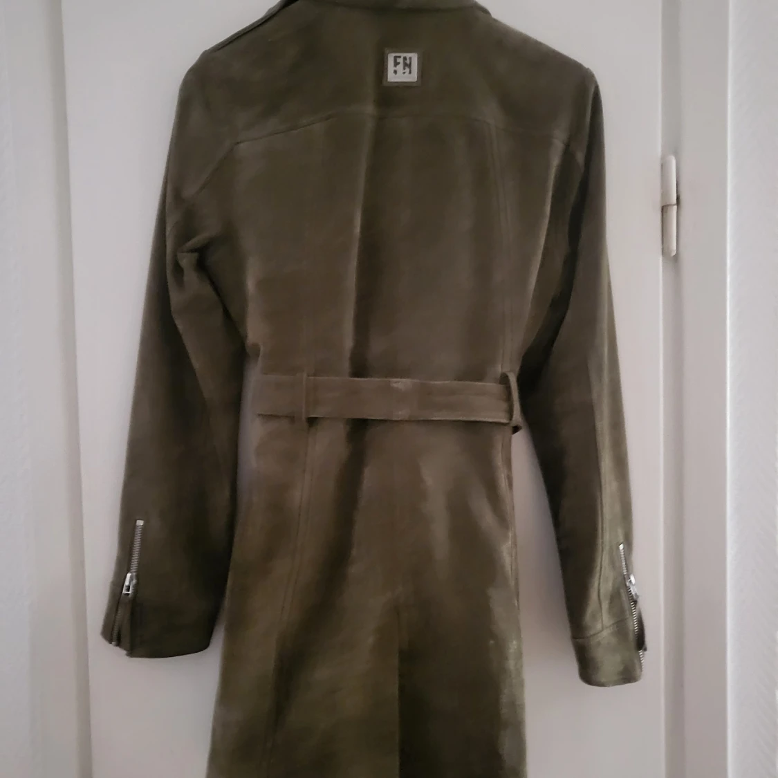 Läderkappa Olive Freaky Nation nyskick