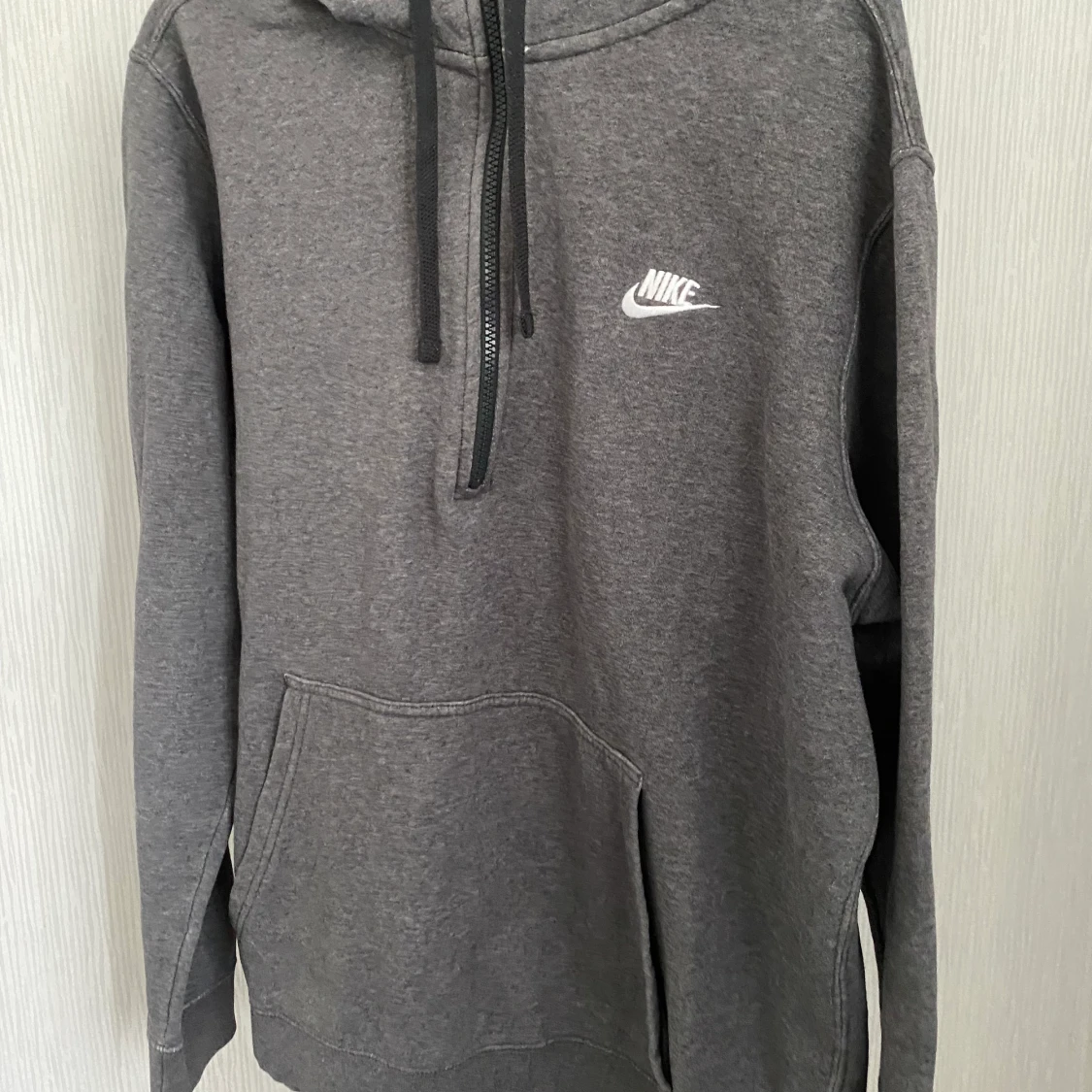 Nike Hoodie - 90