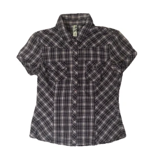 Fitted skjorta - En lila fitted skjorta i storlek s! Kan mötas upp i gbg annars står köparen för frakt🫶