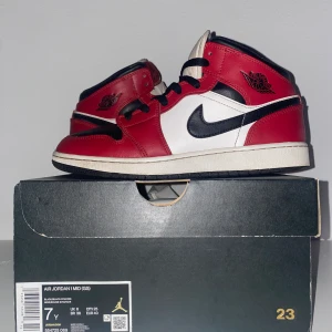 Jordan 1 Chicago black toe  - Condition 7/10  With box 