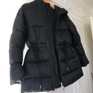 Dunjacka - Dunjacka från mango acne inspirerad, använd fåtal gånger. 