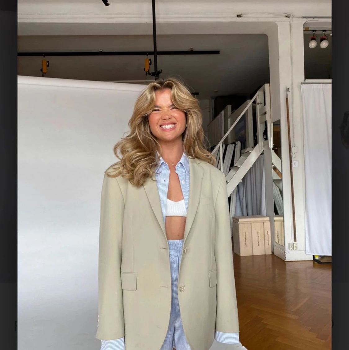 Djerf Avenue kavaj beige// storlek S - 90