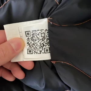 Parajumper masterpiece series storlek xs  - Den är inte använd så mycket,handtvättat en gång