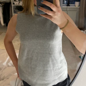 Zara topp - Stickad Zara topp med polo i storlek M. Använd 2 gånger. 100kr + frakt💓💓
