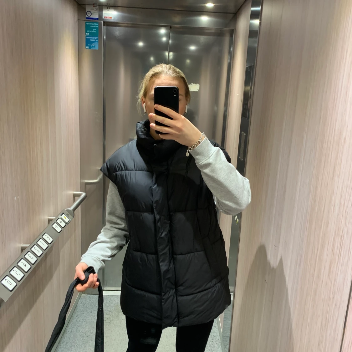 Massimo dutti väst - 90