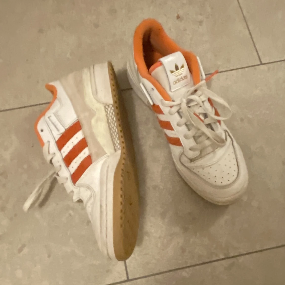 Adidas forum orange  - 90