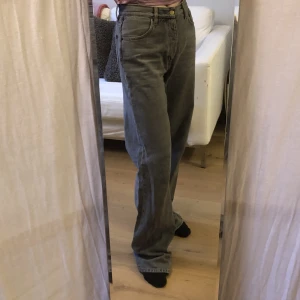 Eytys benz - Eytys Benz grå/blå ”concrete”  strl 28/34. Felfria!    2400 nypris