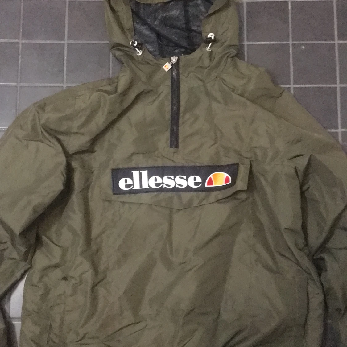 Ellesse vind/vår jacka 