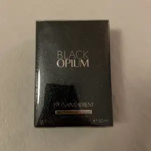 Helt oöppnad parfym från YSL Black Opium Extreme 50 ml.   Nypris ca 1050:-