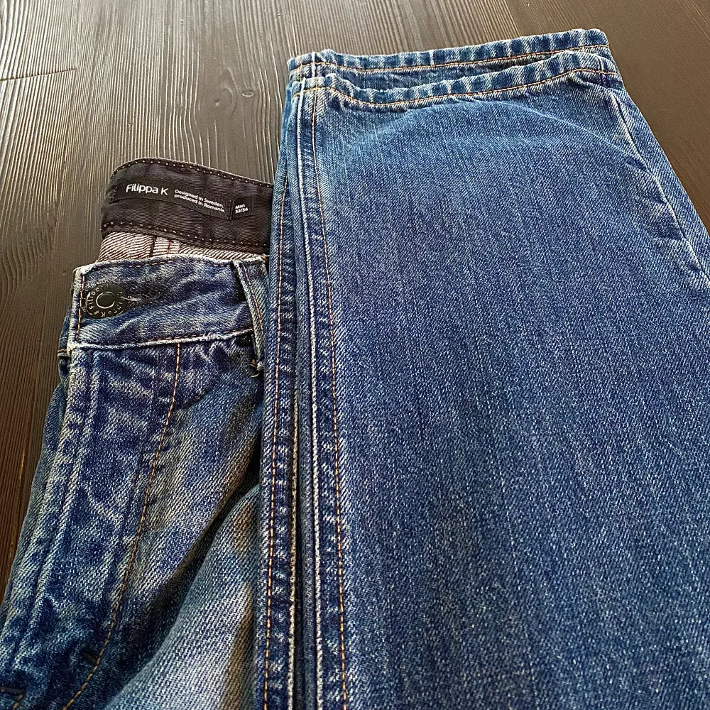 Hej, säljer nu mina Filippa K jeans som nästan är som nya. De är i storlek 32 34 och i super bra skick. Jag köpte de för runt 1500kr. Priset är inte hugget i sten. Hör av er vid frågor.. Jeans & Byxor.