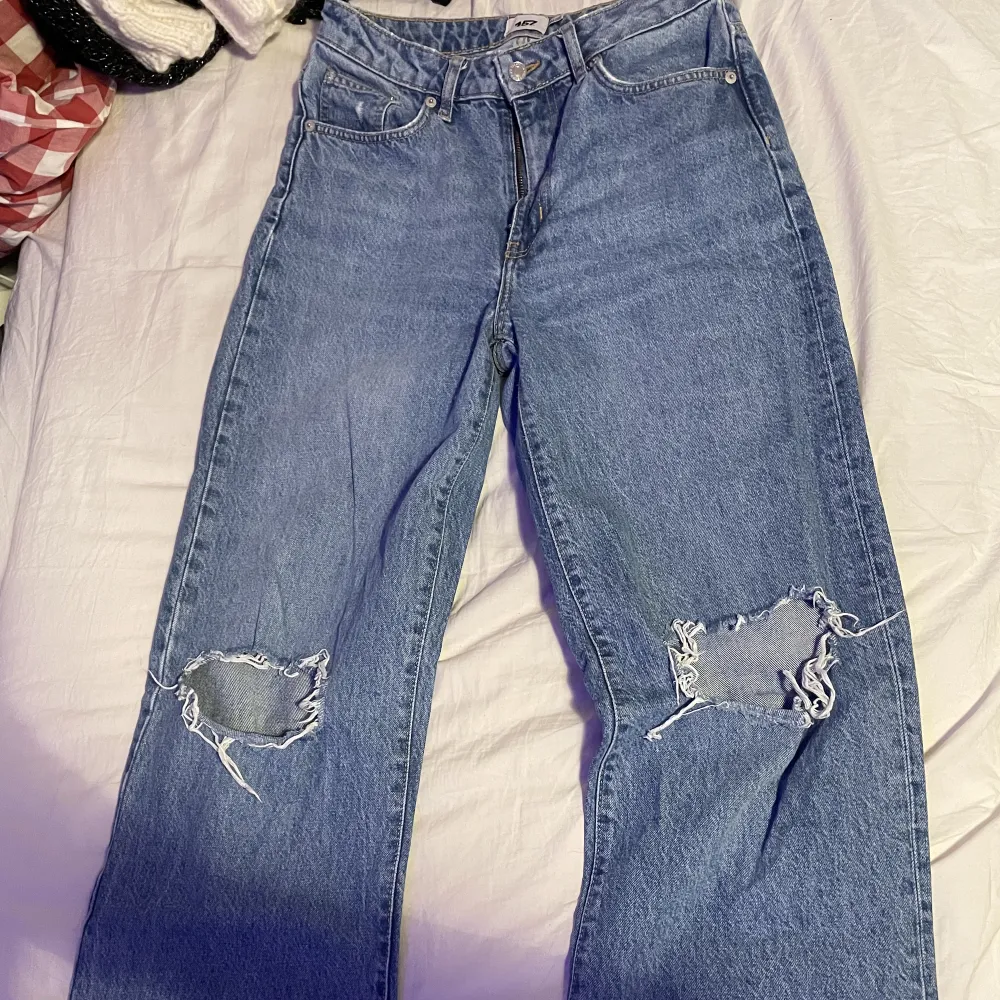 Nu säljer jag dessa fina jeans från lager 157 pågrund av att dom inte passar längre. Jeans & Byxor.