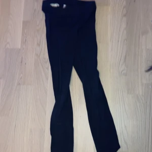 Byxor - Säljer ett par byxor 