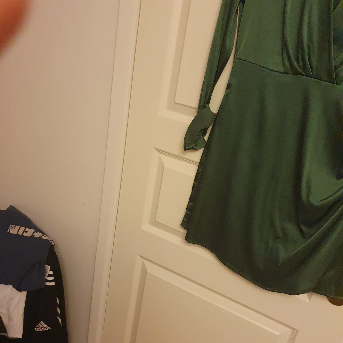 Green and glorious dress - 90