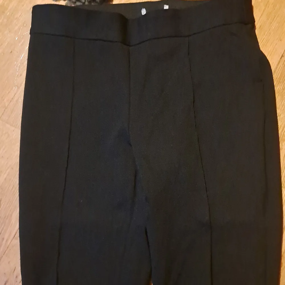 Svarta kostym byxor stl 38. Jeans & Byxor.
