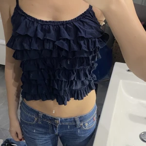 Volang topp - Festligare topp från Hollister i strl S❤️