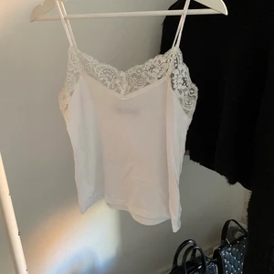 Vitt linne - Jättefint och enkelt sommar linne 🤍