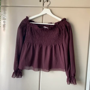 Topp  - Fin topp från Gina tricot i storlek S. Frakt 45kr