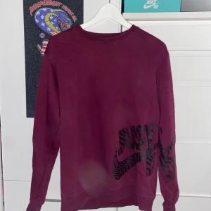 Nike sweatshirt - Fint skick, inte använd speciellt mycket