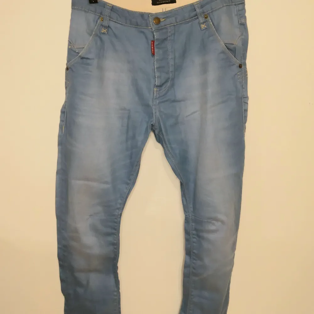 Adrian Hammond jeans st 32. Otroligt fint skick, finns inget att anmärka på. . Jeans & Byxor.