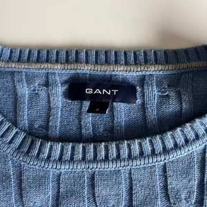 Gant  - Säljes Gant tröja, Kabelstickad. Storlek S men passar M. Nypris 1500 kr skick 7/10