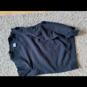 Tröja och byxor - Ny skick