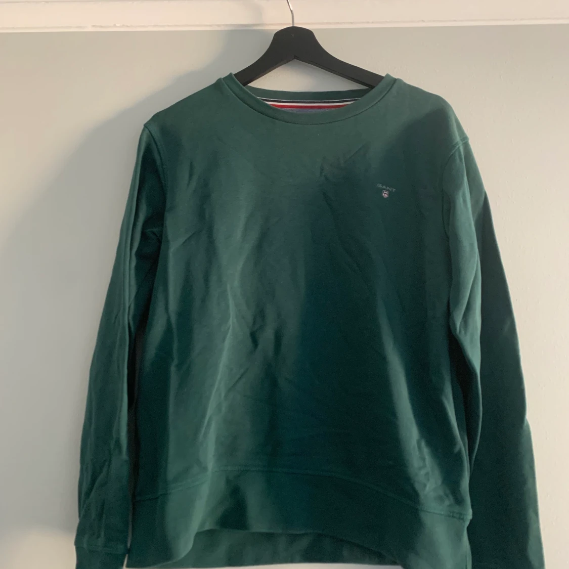 Två olika sweatshirts gant  - 90