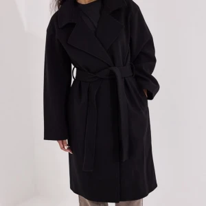 Kappa - SUPER fin kappa från NA-KD. Endast testad. Beställde flera storlekar & hann inte skicka tillbaka  Ordinarie pris 1300kr