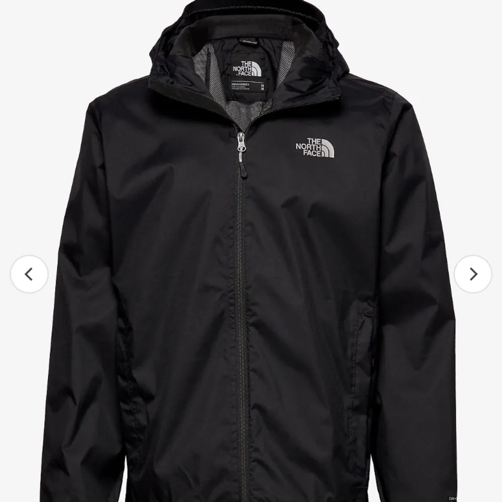 En jättefin north face jacka, använd men inte ofta då den är för liten i storleken S. Jackor.