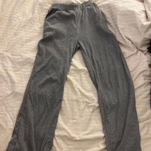 Byxor  - Fårn shein storlek S