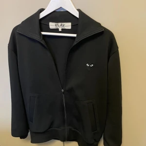 Cdg zip  - Knappt använd 