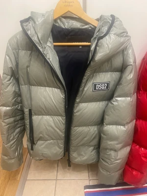 Dsquared 2 jacka - Dsquared 2 jacka storlek M